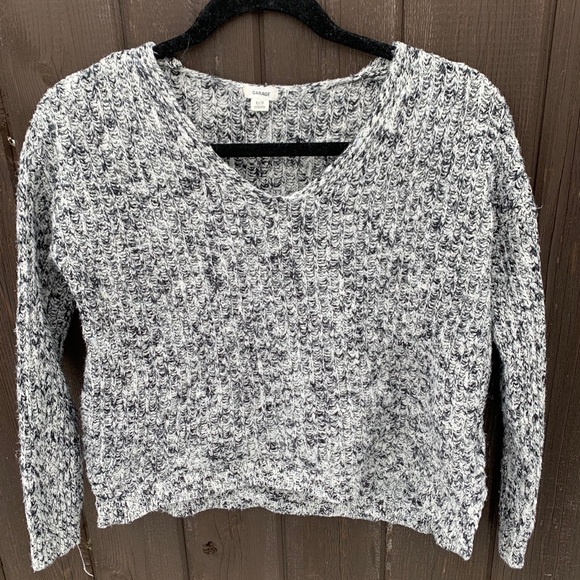 Salt & Pepper sweater from Garage 🖤🤍 - Picture 1 of 3